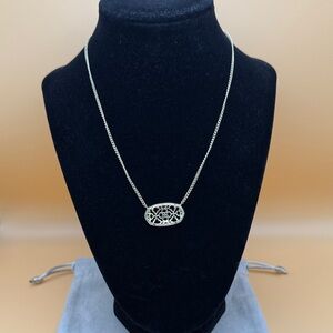 EUC Dylan gold Necklace frame